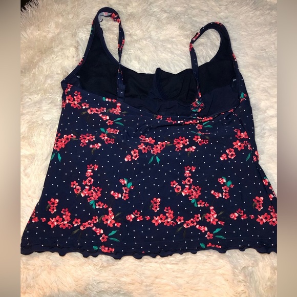 Lascana Blue and Red Floral Fitted Ruffled Camisole Bikini top size 38D NWOT - Picture 4 of 11